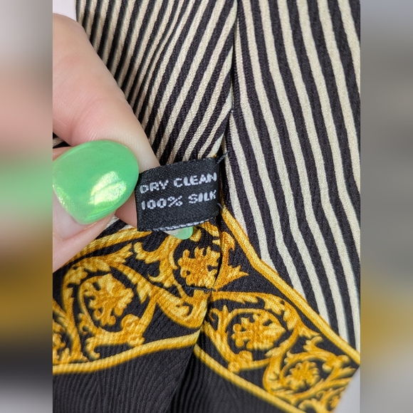 Gianni Versace Vintage 90's Silk Tie Medusa Baroque Black Gold White w/ Stripes - Picture 6 of 8